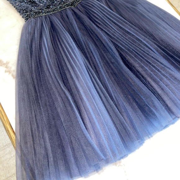 Sherri Hill accordion pleat & beaded short special occasion dress - Picture 5 of 10